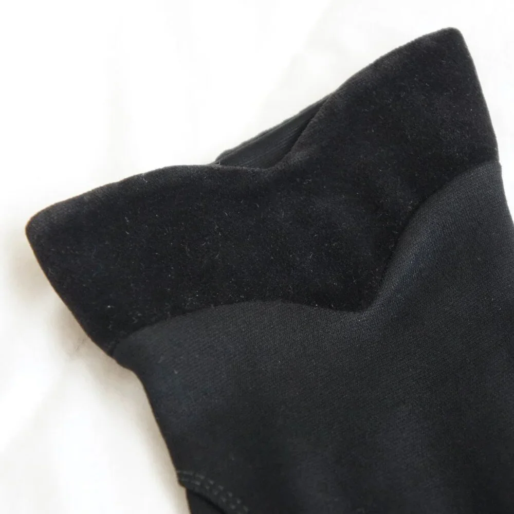Black Vintage Gloves With Pointed Velvet Cuffs Size Medium